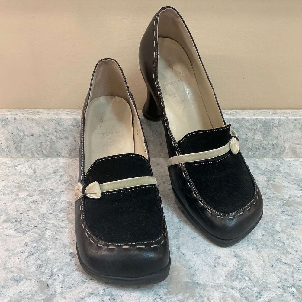 John Fluevog Loafer Pumps 9.5 Black Leather Suede Flared Heel Heart Sole Bow